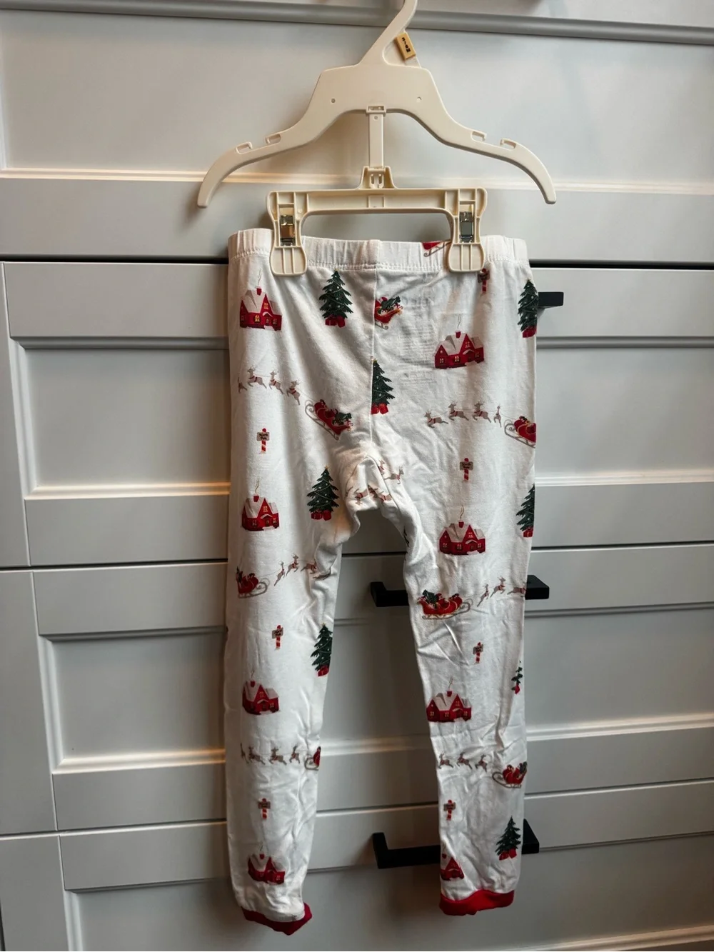 Kyte baby 4T Christmas print pj pants